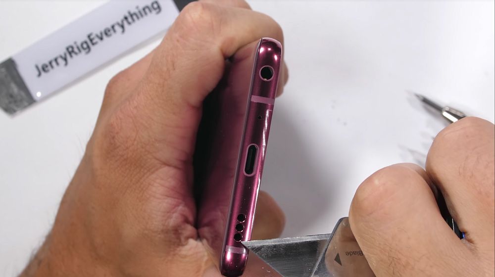 Carcasa de aluminio del LG G7 ThinQ