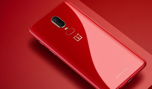 OnePlus 6 en color rojo