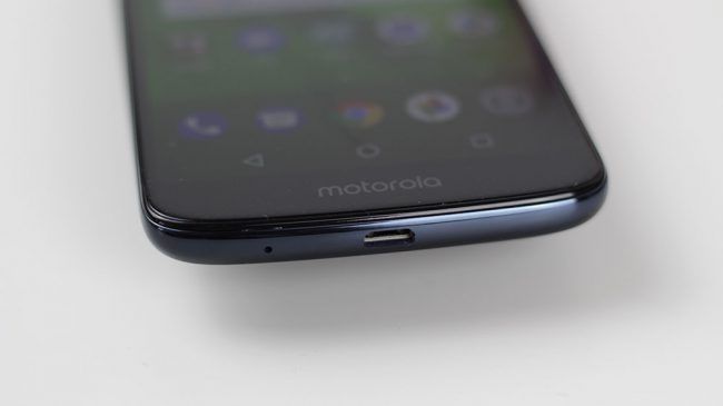 Puerto USB del Moto G6 Play