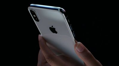 Carcasa de acero del iPhone X