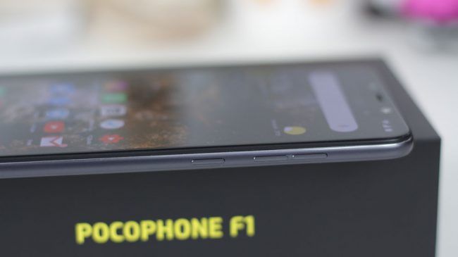 Botones laterales del Pocophone F1