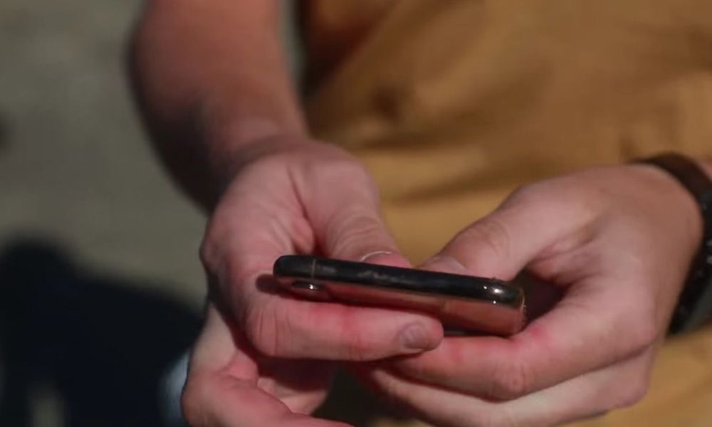 Prueba de resistencia al agua del iPhone XS Max
