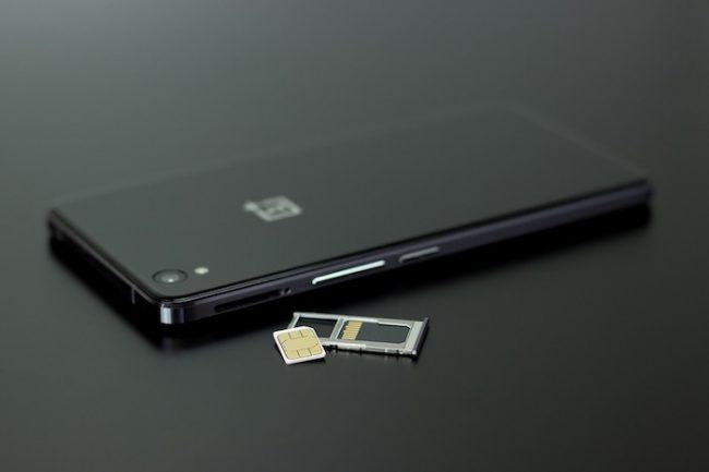 Oneplus con badeja SIM abierta