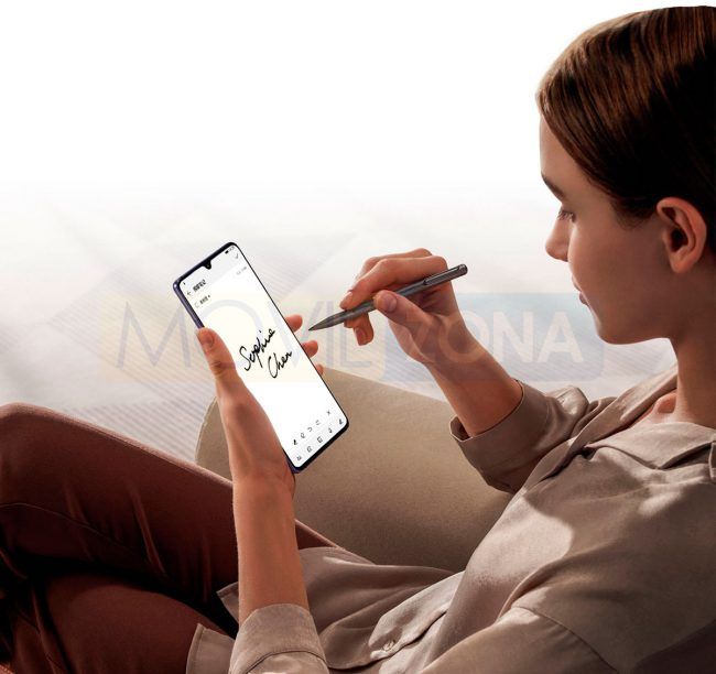 Huawei Mate 20 x con lápiz