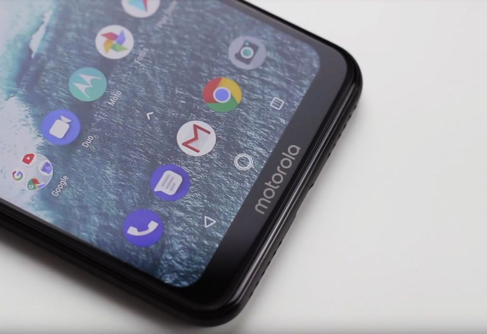 Logotipo frontal en el Motorola One