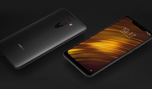 Teléfono Pocophone F1 con fondo negro