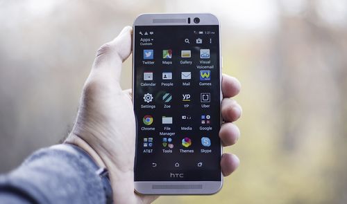 telefono HTC con apps android