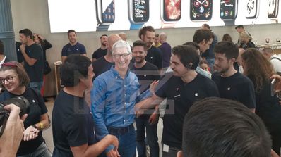 Tim Cook Apple Store Madrid