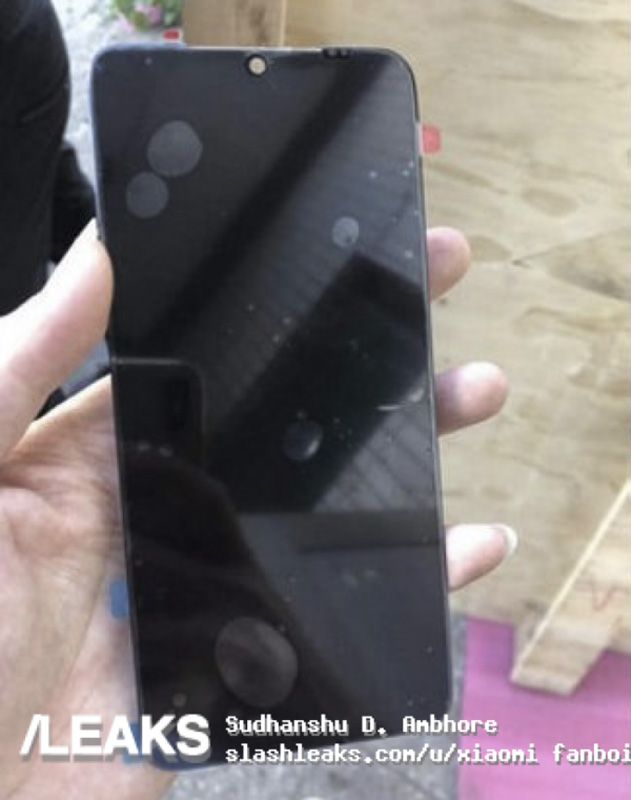 Notch con forma de gota de agua en la pantalla del Honor V20