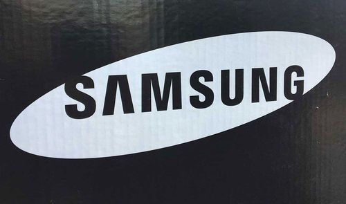Logotipo de Samsung con fondo negro