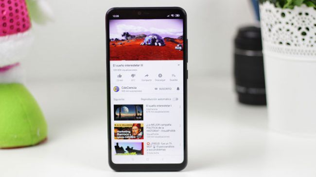 Imagen frontal del Xiaomi Mi 8 Lite