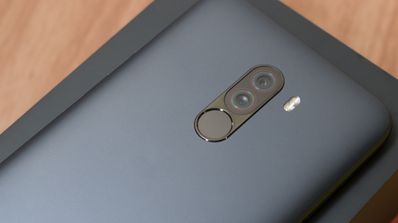 cámara del pocophone f1
