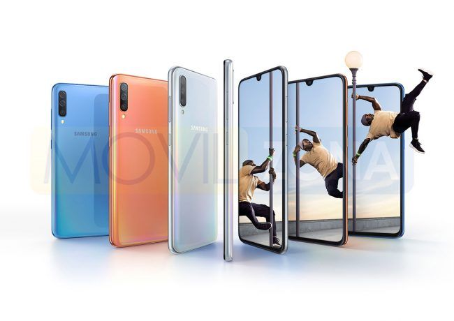 Samsung Galaxy A70 azul, naranja y gris