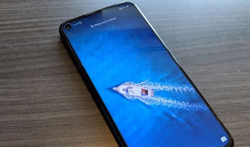 Imagen frontal del teléfono Honor 20 Pro