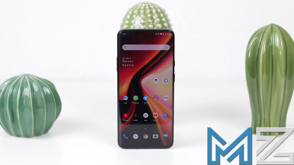 Imagen frontal del OnePlus 7 Pro
