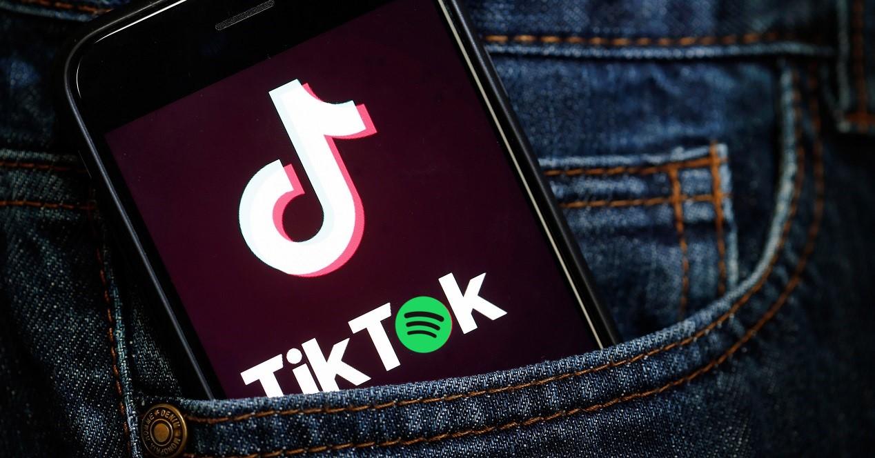 tiktok-app-phone-addiction