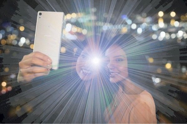 Selfie flash