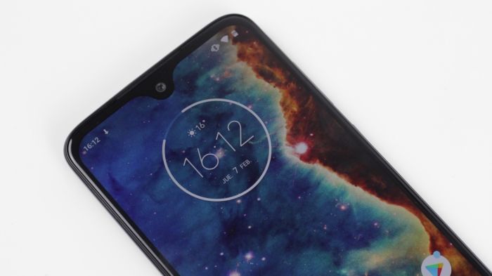 Moto G7 Plus pantalla encendida