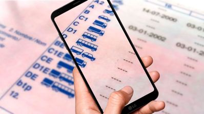 carnet de conducir móvil