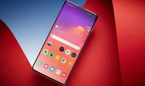 concepto galaxy s11 fondo rojo y azul