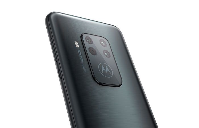 motorola one zoom