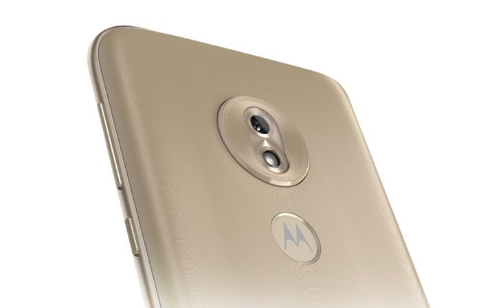 Parte trasera y cámaras del Moto G7