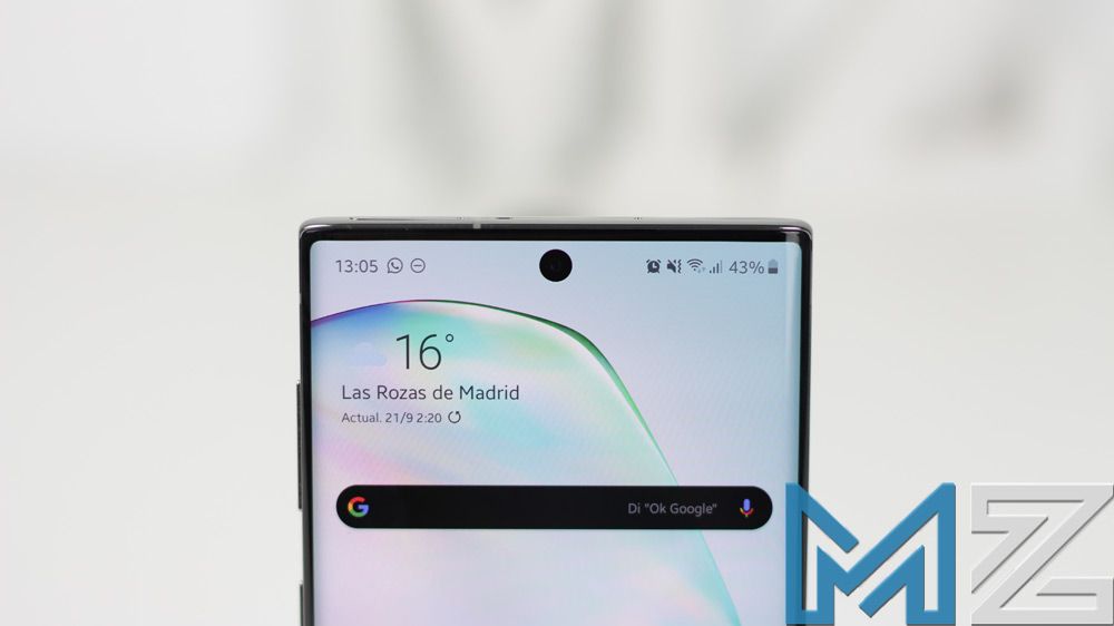 Agujero en la pantalla del Samsung Galaxy Note 10