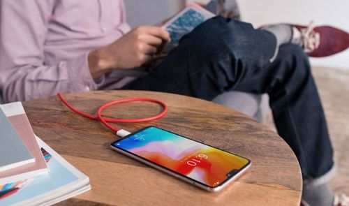 OnePlus en la mesa