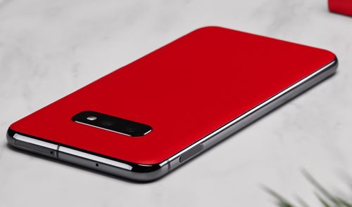 Galaxy S10e rojo