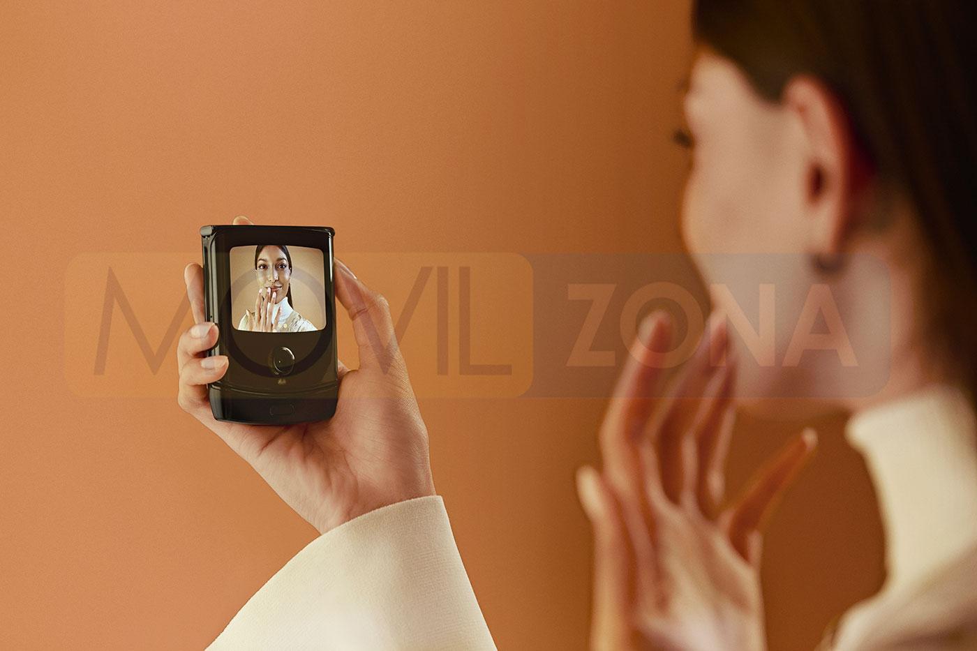 Motorola Razr 2019 selfie