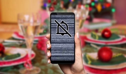No molestar silencio móvil en la cena Nochebuena