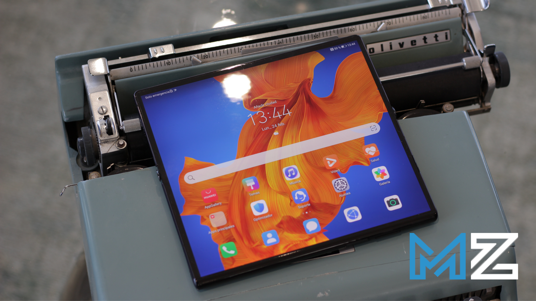 Huawei mate xs abierto maquina de escribir