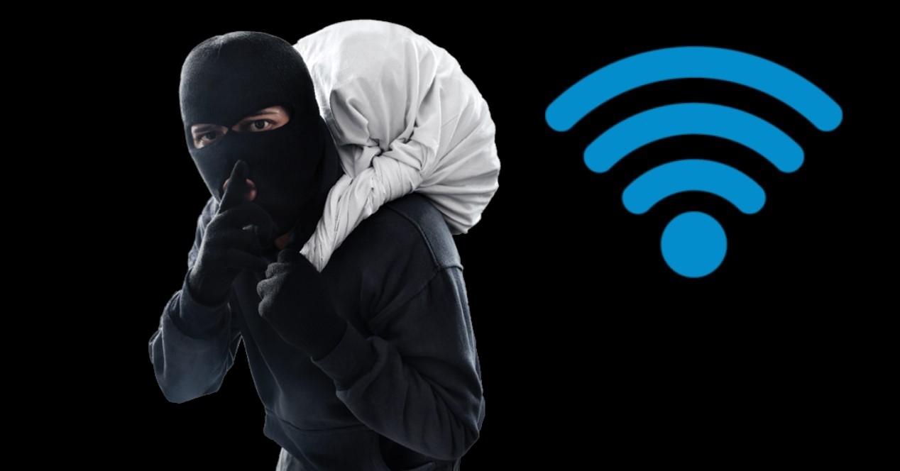 ladron robando wifi
