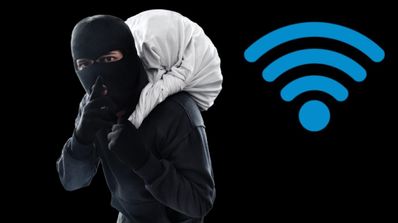 ladron robando wifi