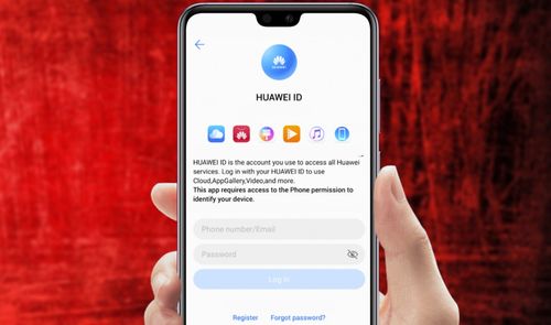 Huawei ID con movil en la mano