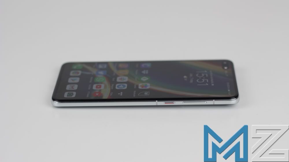 Imagen lateral del Huawei P40