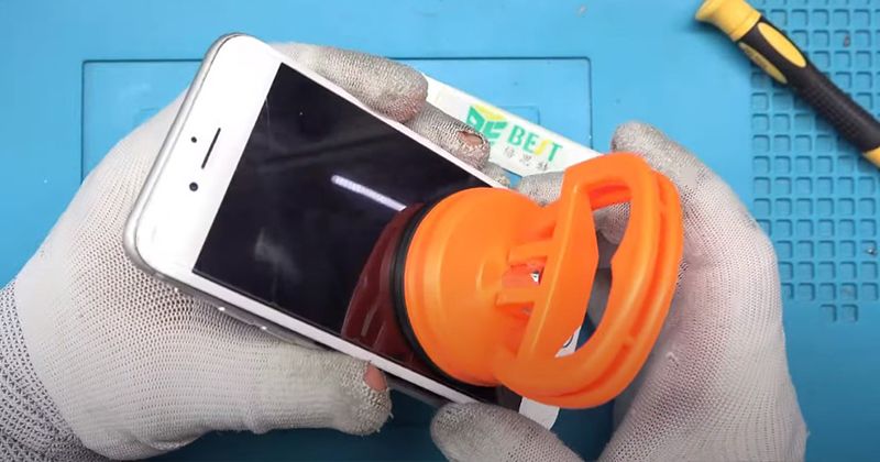 quitar pantalla iphone 7