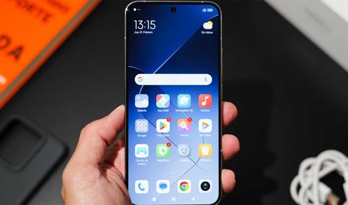 xiaomi 14 en mano