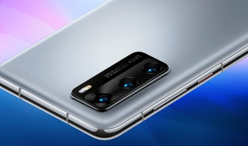 Huawei P40 y fondo azul