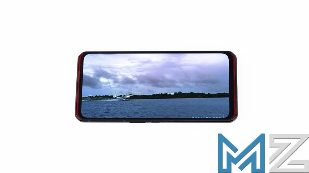 Video en la pantalla del Lenovo Legion Phone Duel