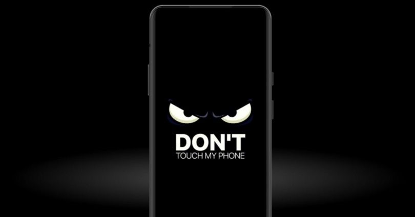 movil-con-fondo-negro
