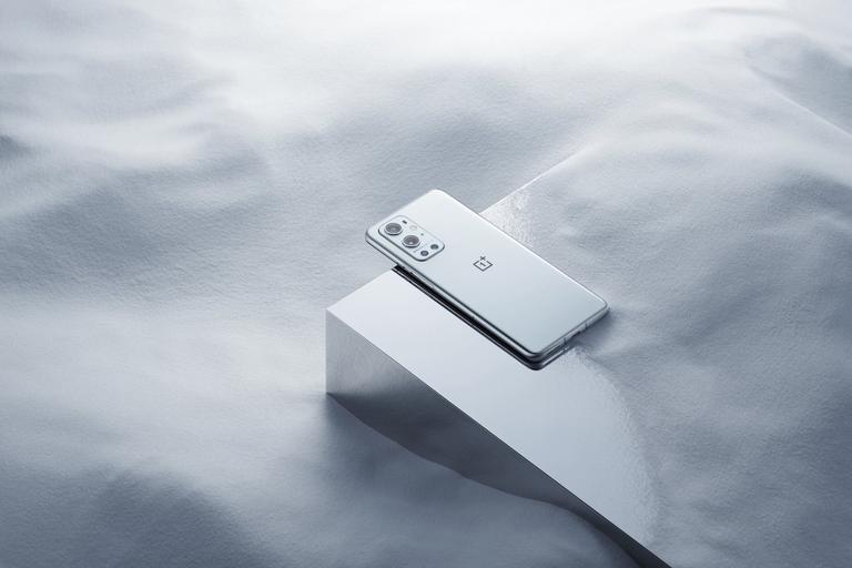 OnePlus 9 Pro gris