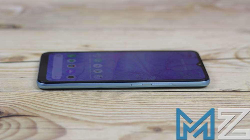 Lateral del realme C21
