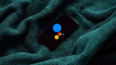 Asistente de Google logo en móvil