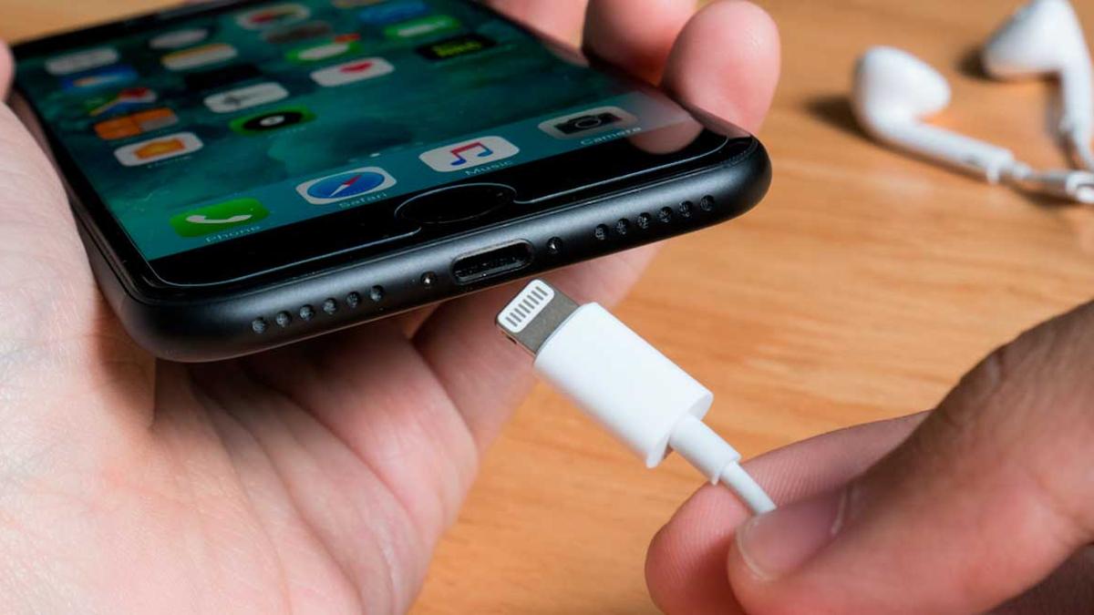 iPhone 15 tendrá puerto USB-C, pero Apple te 'obligará' a comprar el  cargador de esta forma