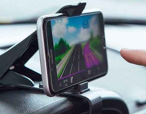 Estos accesorios de móvil para el coche te cambiarán la vida