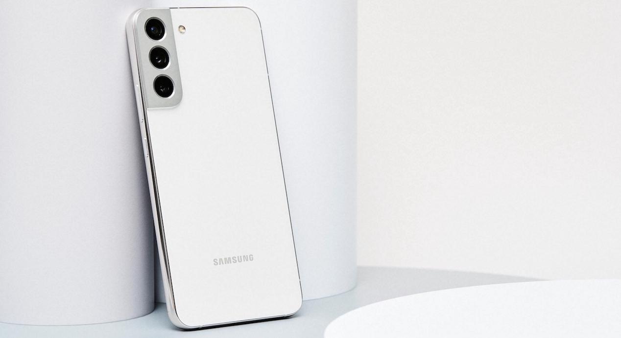 Samsung Galaxy S22 blanco