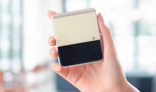 Samsung Galaxy Flip 3