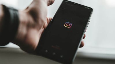 móvil con Instagram