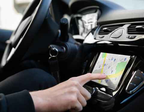 Android Auto o Carplay en tu coche sin instalación con esta pantalla por  menos de 115 euros